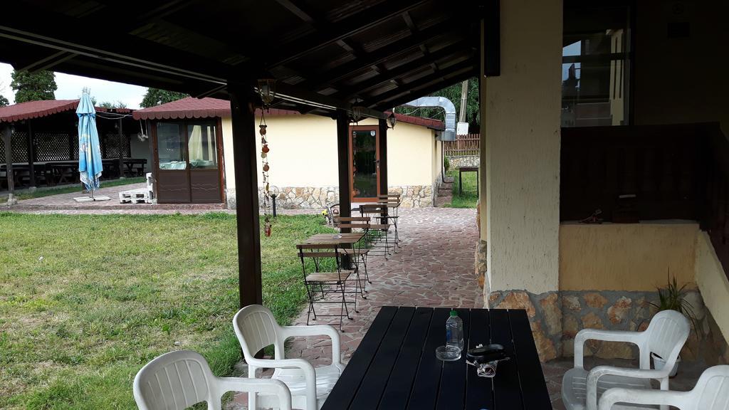 Villa Complex Fretly Gorni Dŭbnik Exterior foto