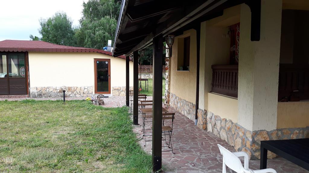 Villa Complex Fretly Gorni Dŭbnik Exterior foto